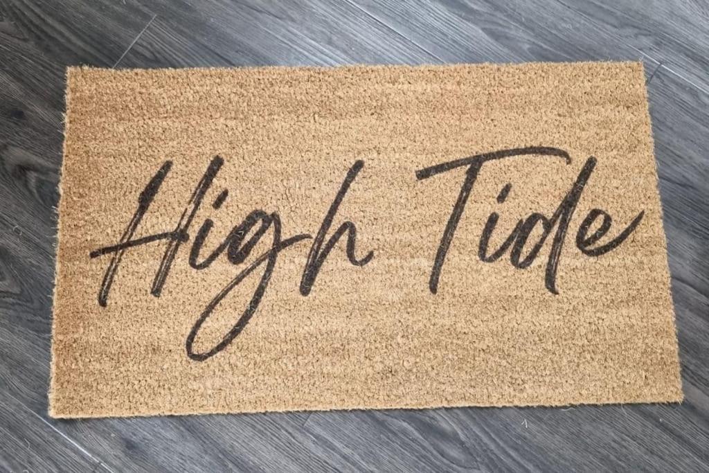 Апартаменты Hightide - 2 Bed With Parking, Balcony & Sea View. Суонидж Экстерьер фото